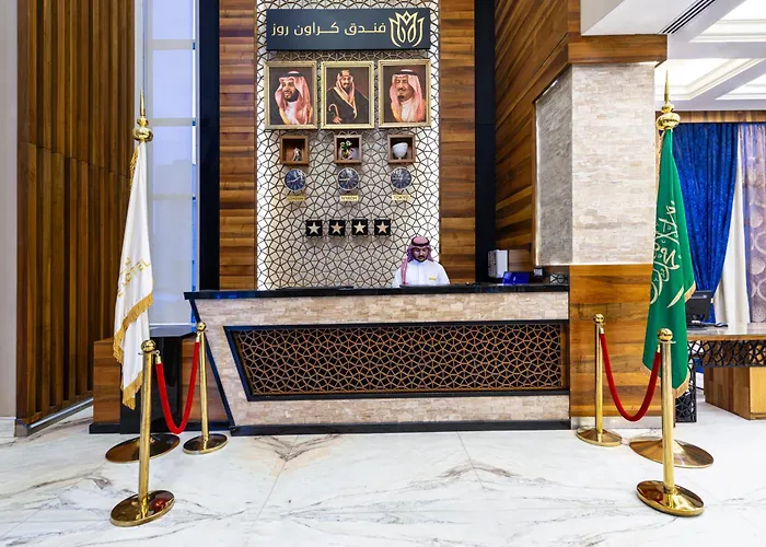 فندق كراون روز